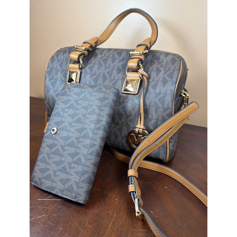 Michael Kors Signature Logo Satchel and Wallet Set Brown Tan Gold Hardware - Picture 2 of 15